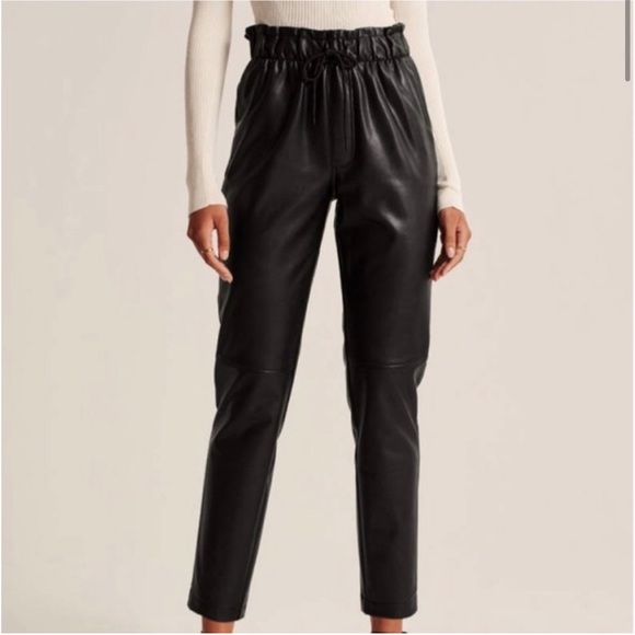 Abercrombie Vegan Faux Leather Pull On Taper Pants - Picture 3 of 8
